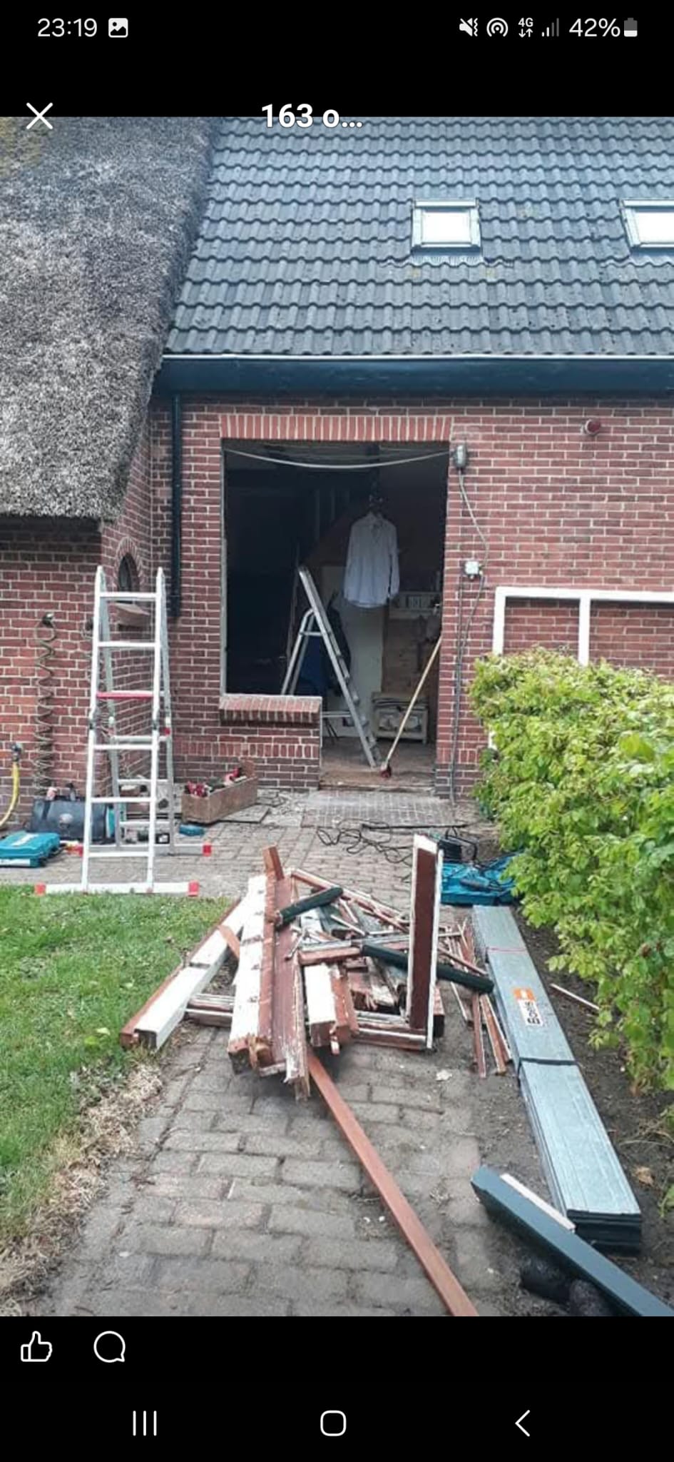 Oude kozijn en deur verwijderd